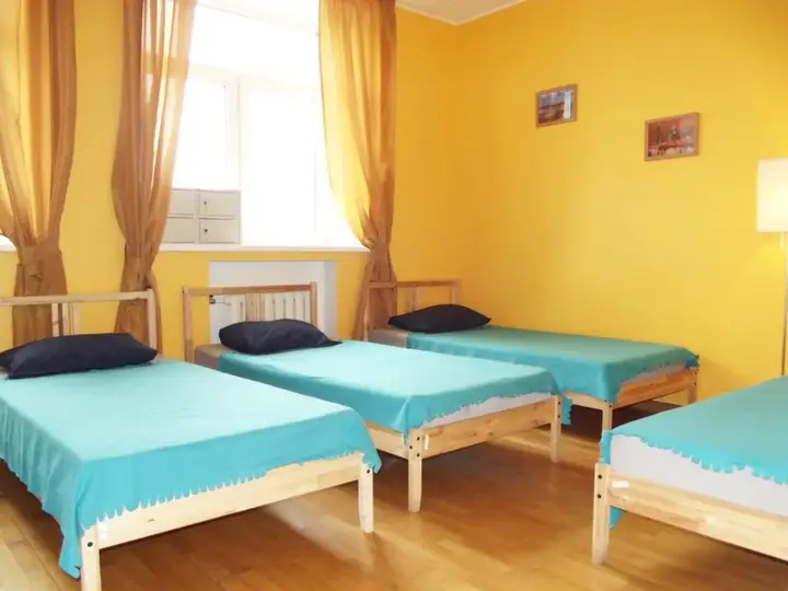 Москва: Artist Hostel на Бауманской