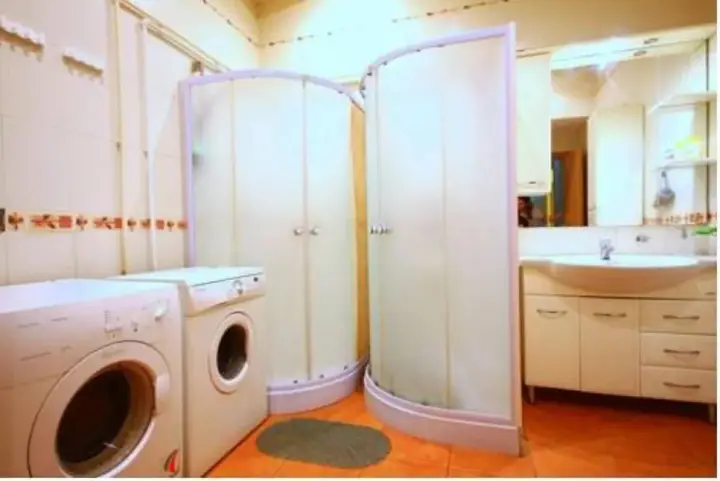 Москва: Artist Hostel на Бауманской