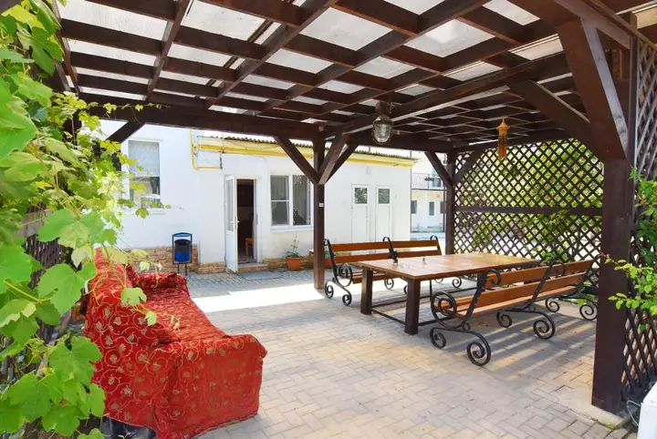 Кабардинка: Family guest house