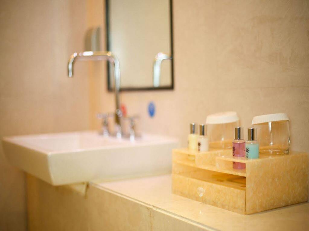 Циндао: Qingdao Platinum Port Sea View Resort Hotel Platinum