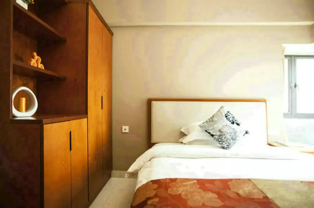 Гуанчжоу: Guangzhou Peace World Apartment