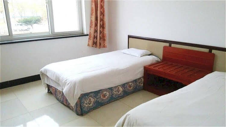 Циньхуандао: Super 8 Hotel Qinhuangdao Shanhaiguan Railway Stat