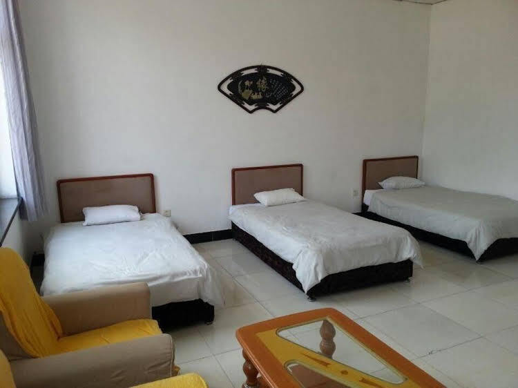 Циньхуандао: Super 8 Hotel Qinhuangdao Shanhaiguan Railway Stat