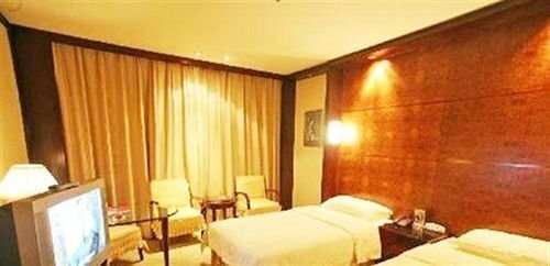 Чжэнчжоу: Fengyuan Hotel - Dengfeng