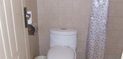 Циндао: Huameida Business Hotel - Qingdao