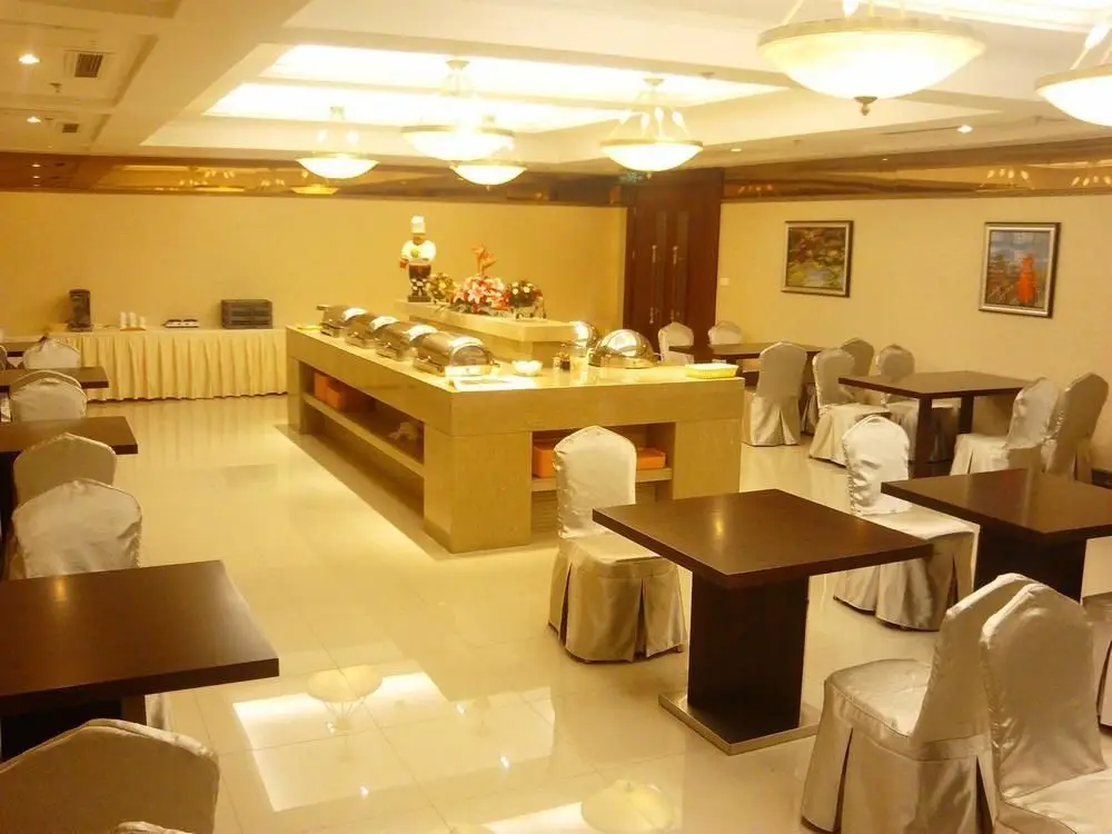 Наньтун: Wenfeng City Hotel