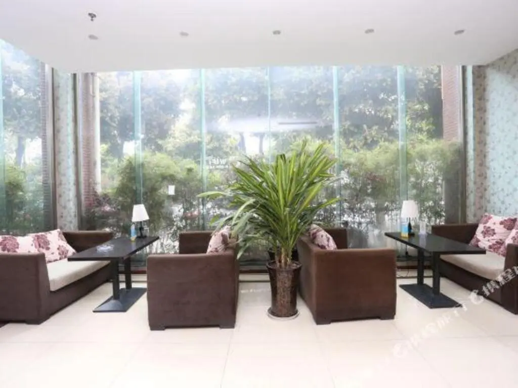 Мэйшань: Sichuan Hongbo Hotel - Meishan
