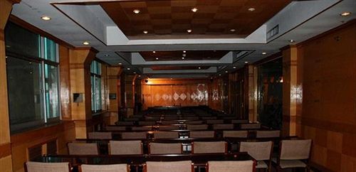 Пиндиншань: Thank Inn Chain Hotel Pingdingshan Weidong District Jianshe Road Trade Plaza