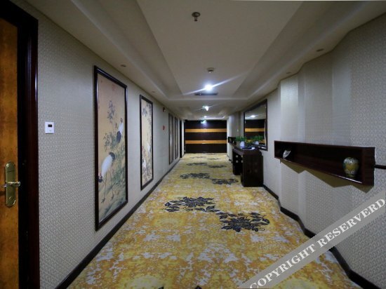Цзиньхуа: Jinhua Imperial Hotel