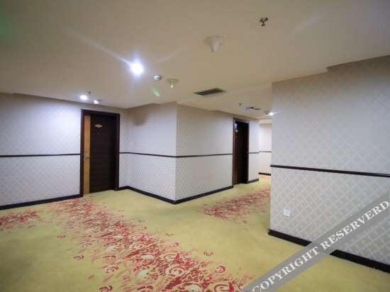 Цзиньхуа: Jinhua Imperial Hotel