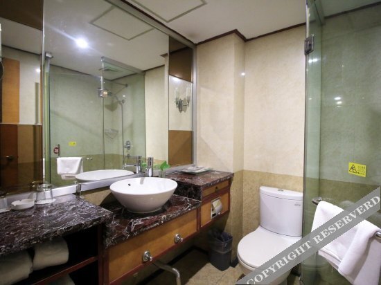 Цзиньхуа: Jinhua Imperial Hotel