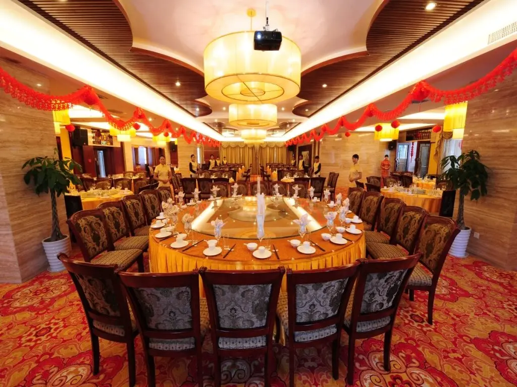 Чжанцзяцзе: Floral Hotel Zhangjiajie Mengqi Meiju