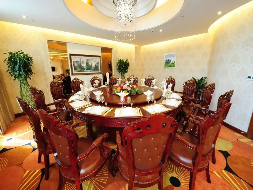 Чжанцзяцзе: Floral Hotel Zhangjiajie Mengqi Meiju