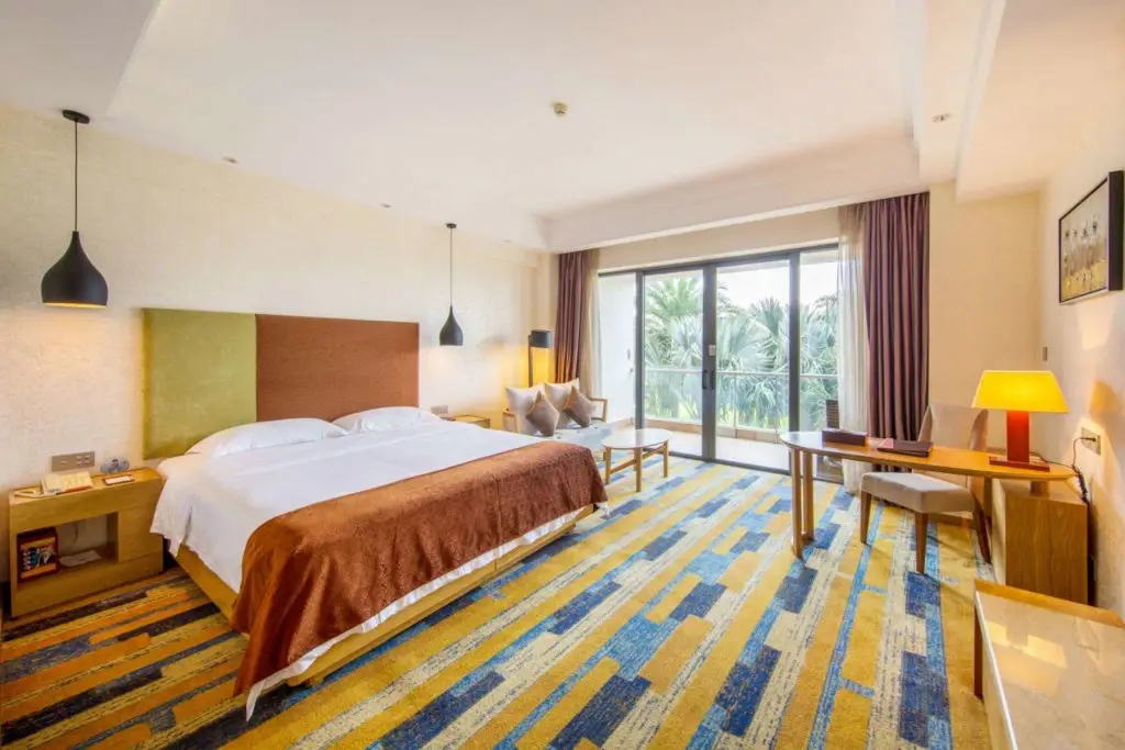 Days Hotel Suites by Wyndham Yangjiang — фото 1