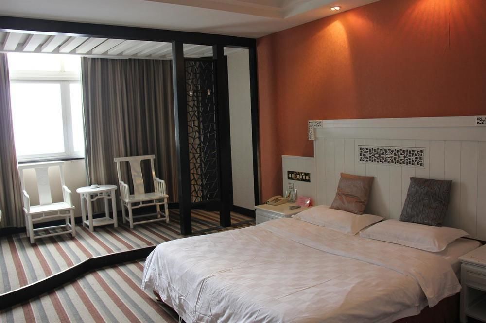 Нинбо: Ningbo Qingcheng Fashion Hotel