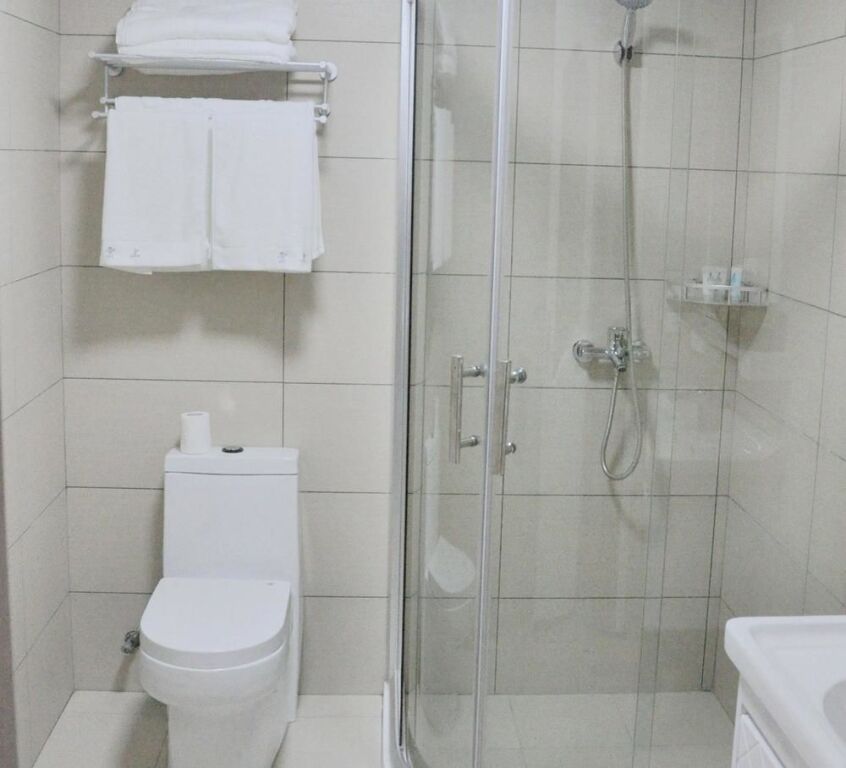 Цзясинь: Yunshang Theme Inn