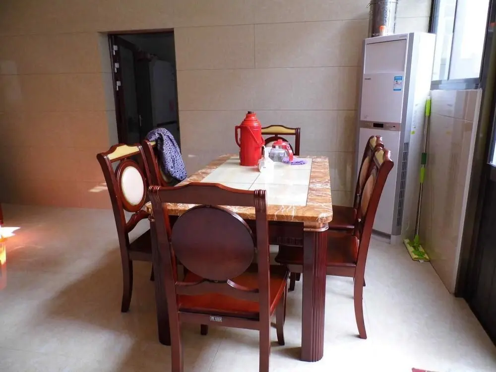 Чичжоу: Jiuhua Mountain Caihong Hotel