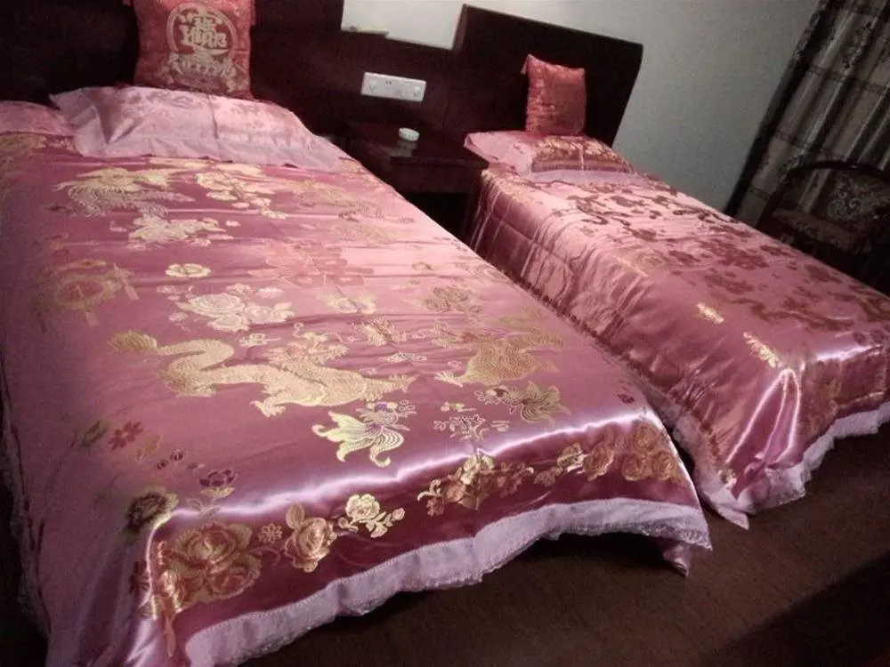 Чичжоу: Jiuhua Mountain Caihong Hotel