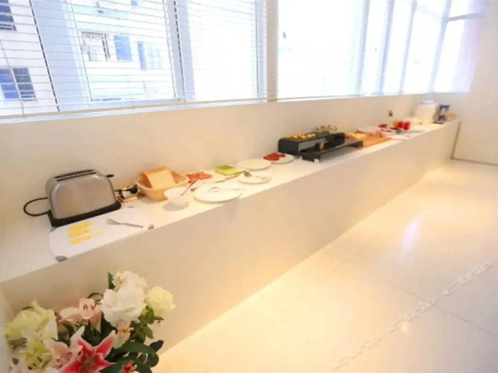 Шэньчжэнь: Colour Inn Shenzhen Dongmen Branch