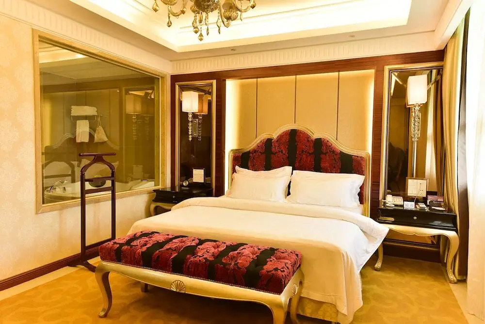 Наньпин: Metropolo Wuyishan Resort