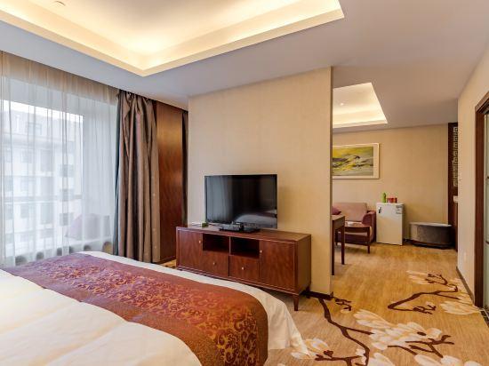 Бенгбу: Junhe International Hotel