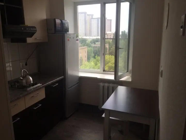 Москва: Apartment Zhiloy Kvartal at Pervomayskaya