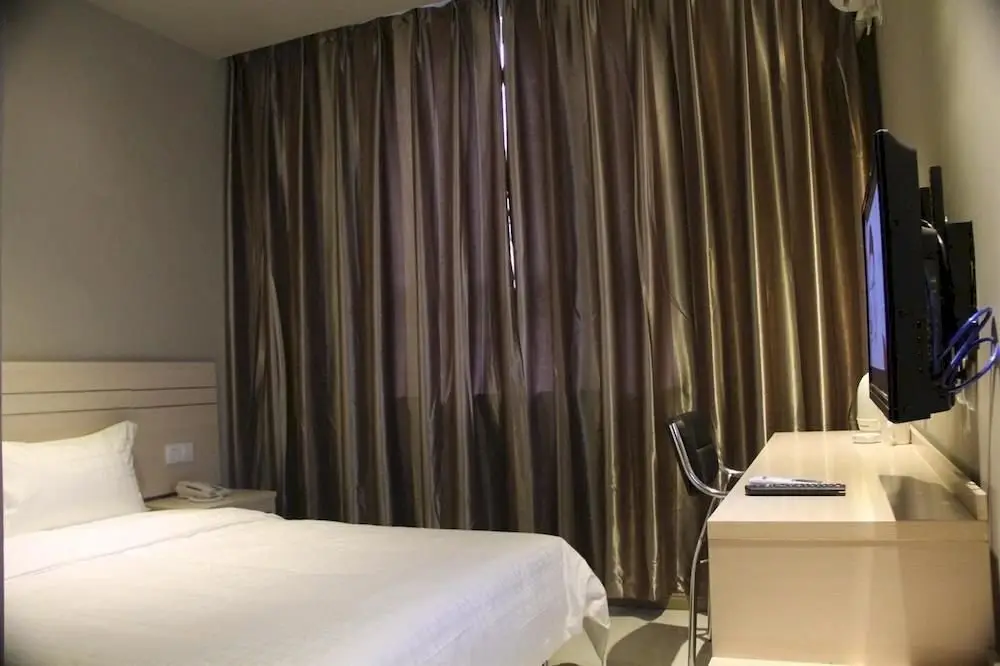 Чжэнчжоу: Fangyuan Hotel
