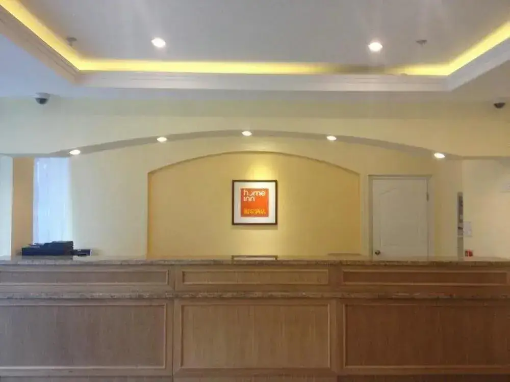 Уси: Home Inn Yixing Bus Station