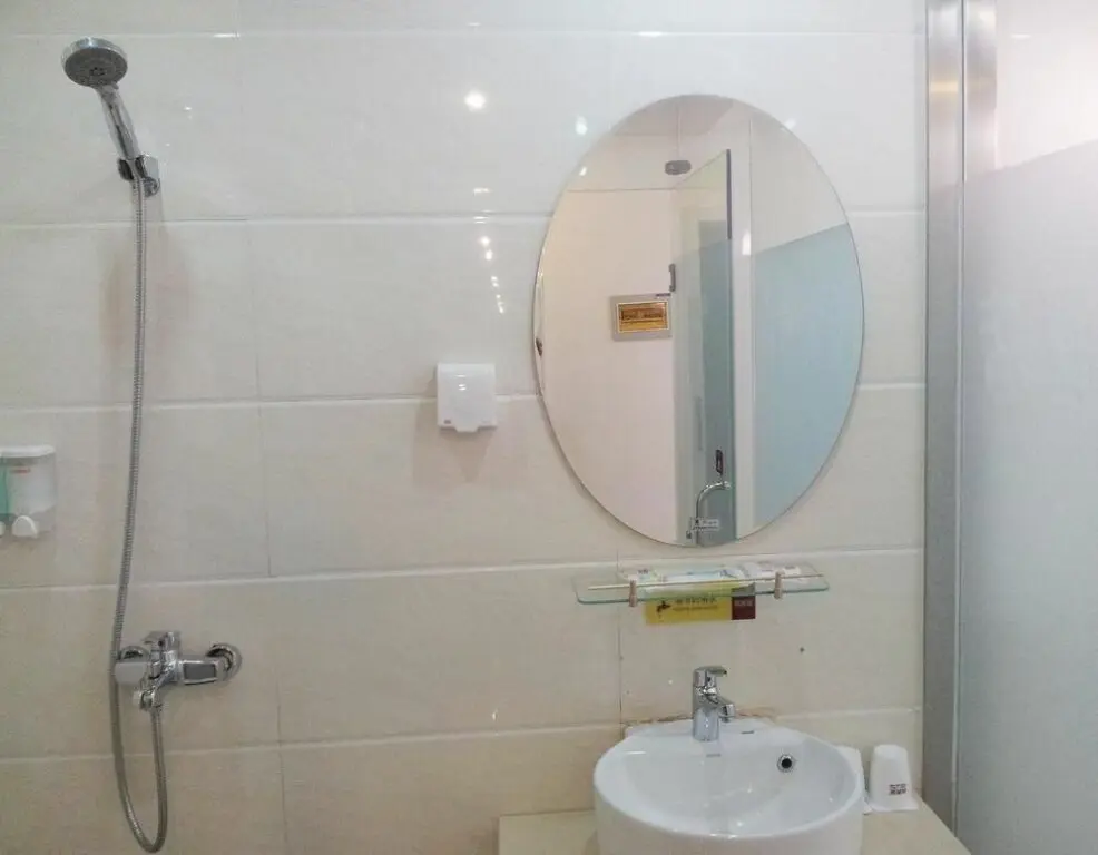 Вэйхай: Thank Inn Chain Hotel Weihai Wendeng Wenshan Road