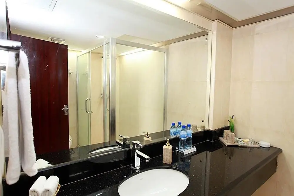 Чжухай: King Court Hotel Zhuhai