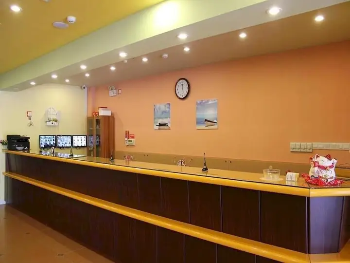 Циньхуандао: Homeinn (Qinhuangdao Jianshe Avenue Minzu Road)