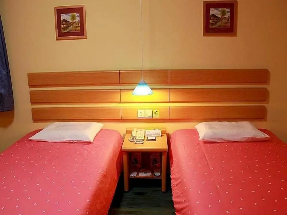 Циньхуандао: Homeinn (Qinhuangdao Jianshe Avenue Minzu Road)