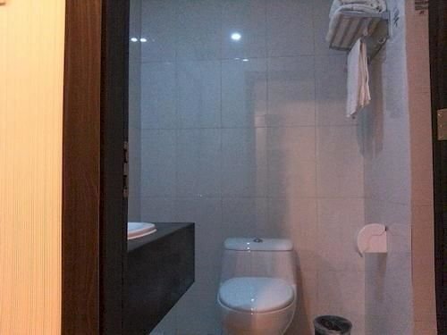 Лиаоченг: Sports Park Business Hotel Liaocheng