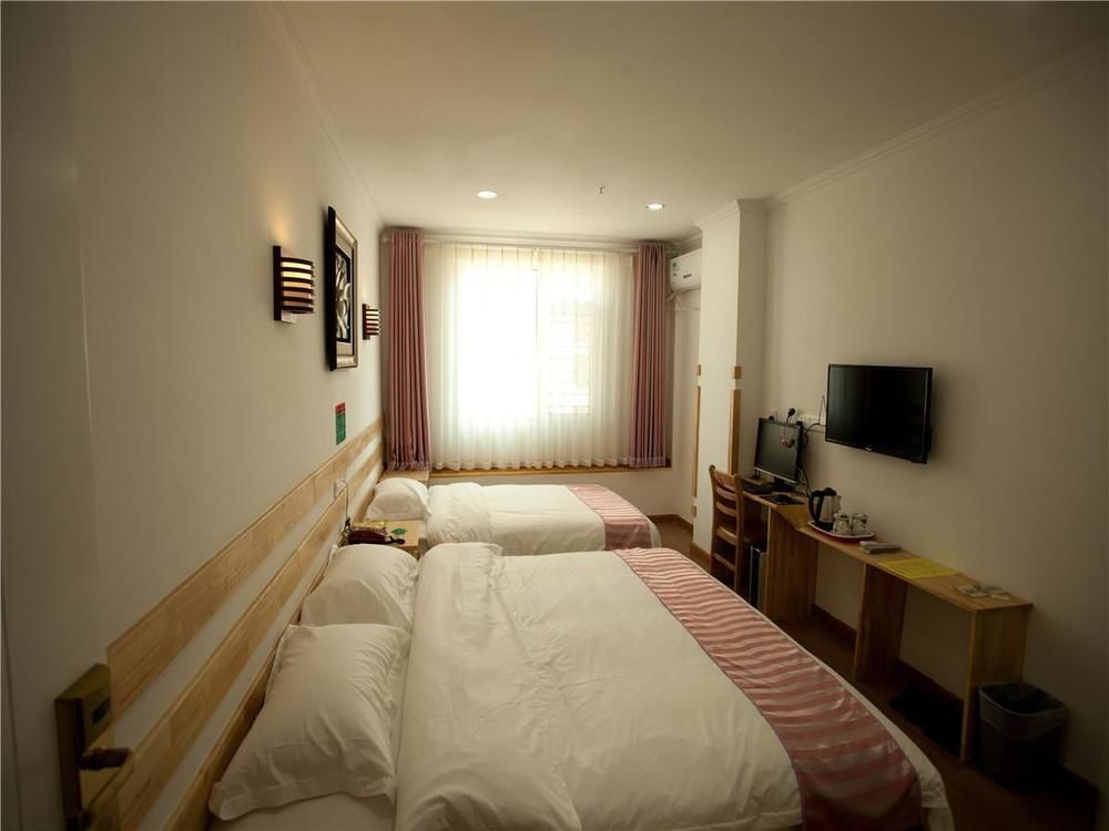 Циндао: Qingdao Wenyiyuan Business Hotel