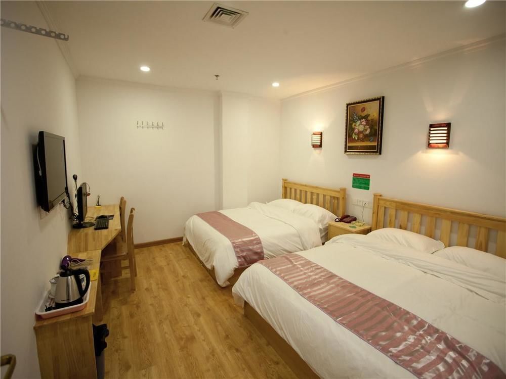 Циндао: Qingdao Wenyiyuan Business Hotel