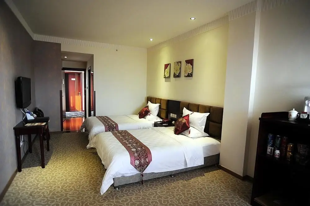 Чэнду: HI Pai Hotel