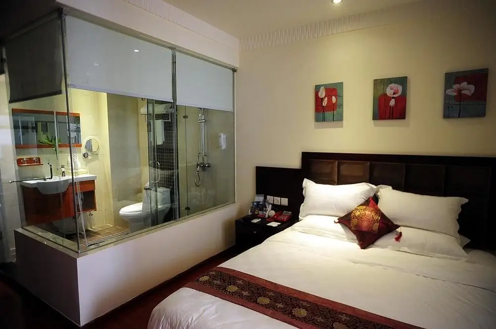 Чэнду: HI Pai Hotel
