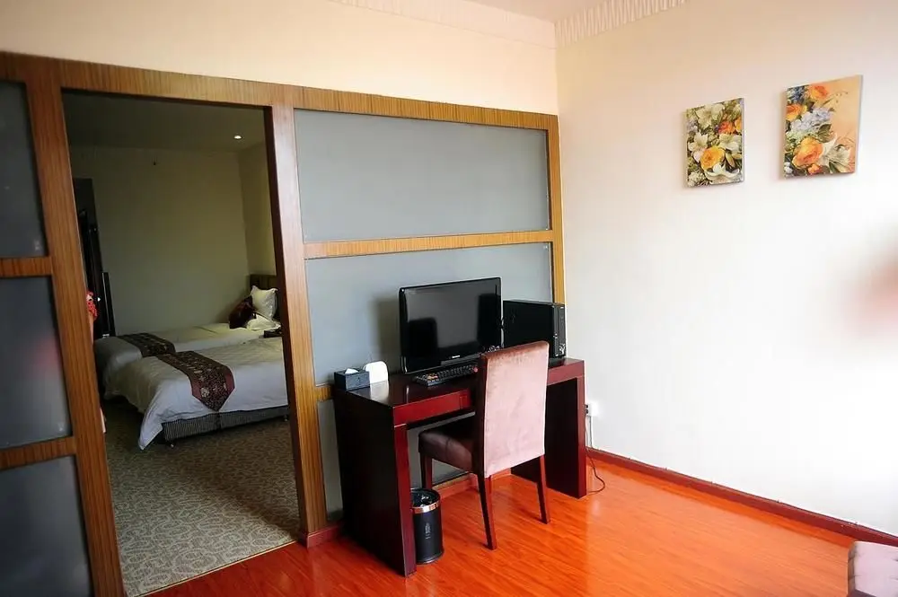 Чэнду: HI Pai Hotel
