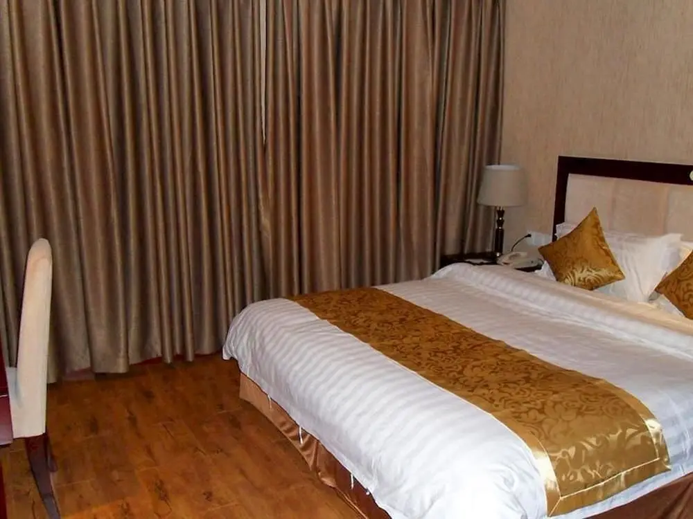 Чэнду: Chengdu Jintai Hotspring Hotel