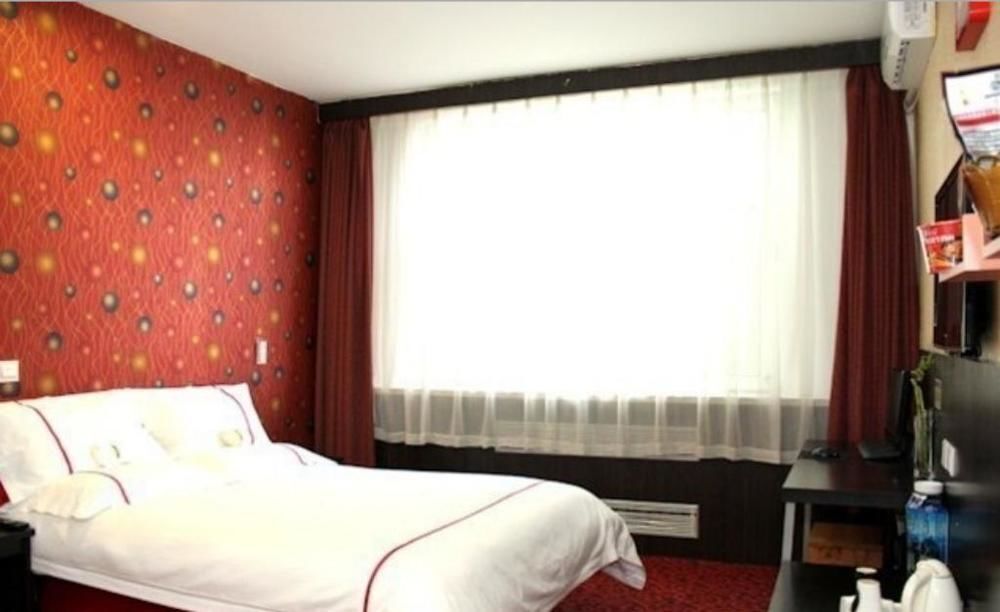Датун: News Hotel- Datong