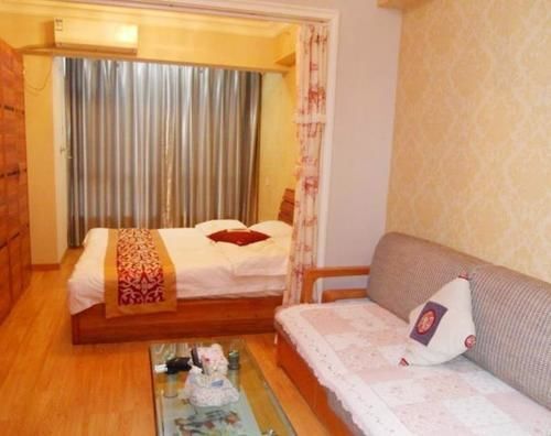 Далянь: Zuoan Classic Fashion Apartment