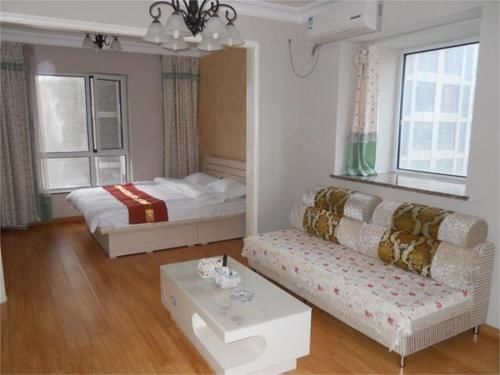 Далянь: Zuoan Classic Fashion Apartment
