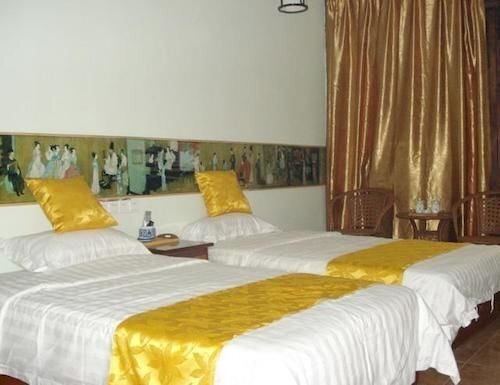 Цзаочжуан: Jiuhe Yashe Hotel