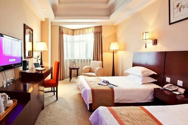 Нинбо: Ningbo University Hotel