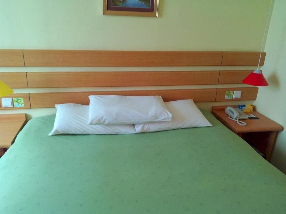 Цзинань: Home Inn Jinan Wenhua East Road