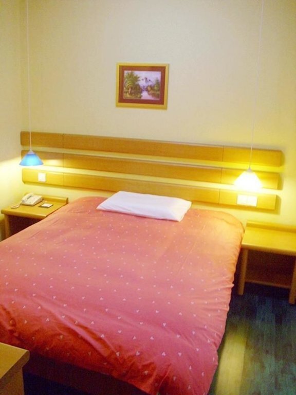 Шанхай: Home Inn