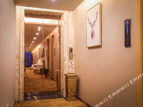 Ухань: Wuhan Feitai Business Hotel
