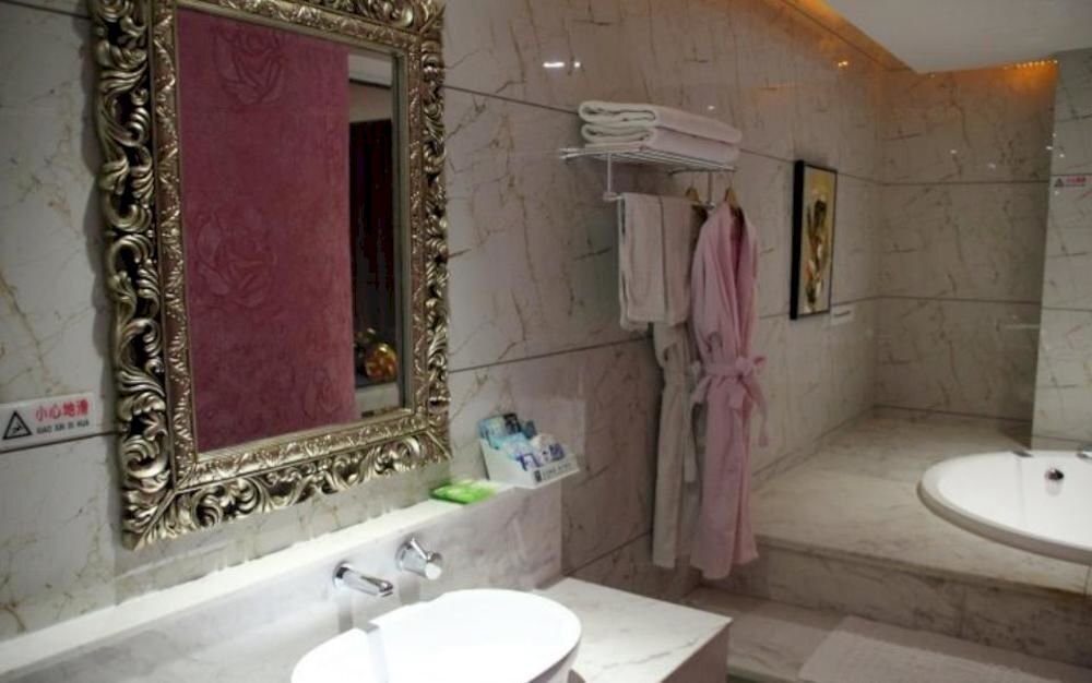 Цзинмэнь: Xipai Hotel