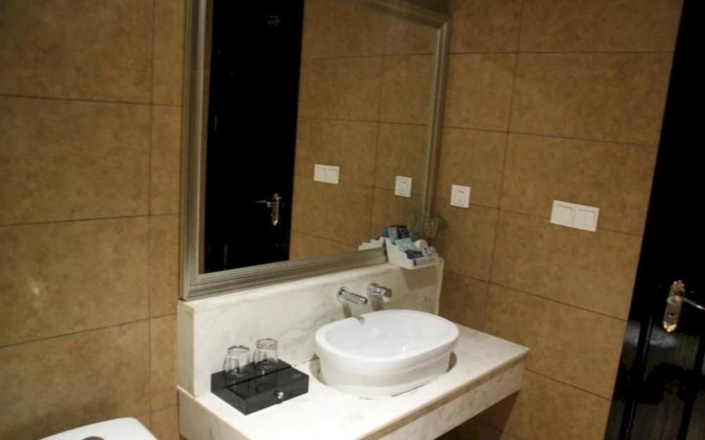 Цзинмэнь: Xipai Hotel