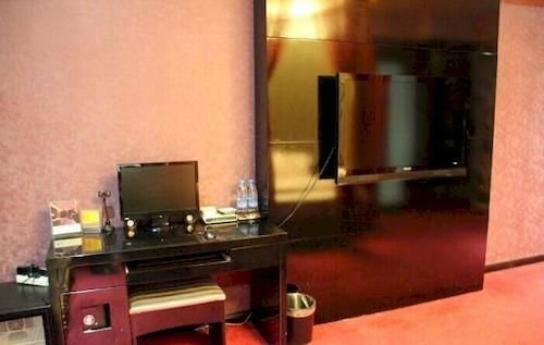 Цзинмэнь: Xipai Hotel